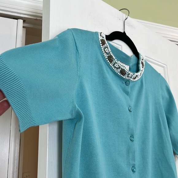 Anne Taylor Loft Beaded Short Sleeve Cardigan.Never worn with tags.Sz-M - Picture 2 of 7